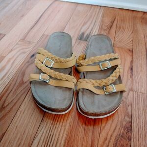 Indigo Rd yellow braided sandals and buckles size 8, mild wear